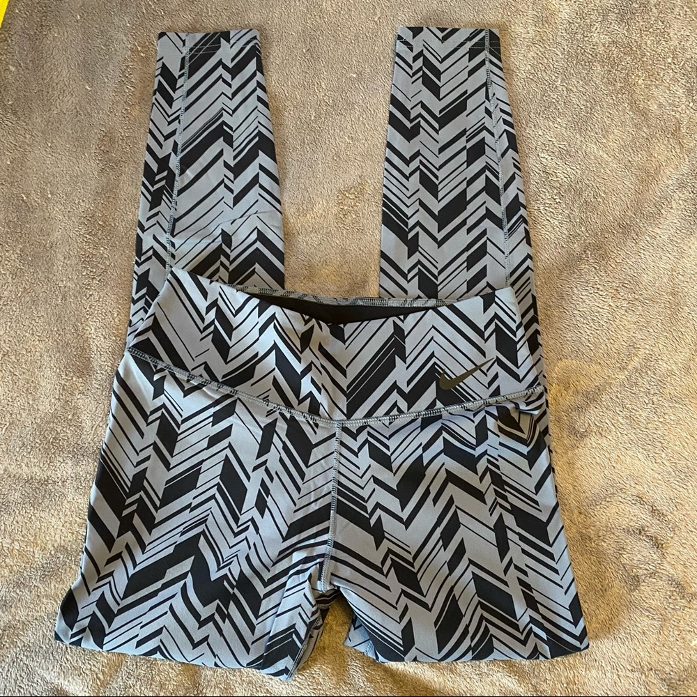 Geometric Nike Dri Fit Leggings